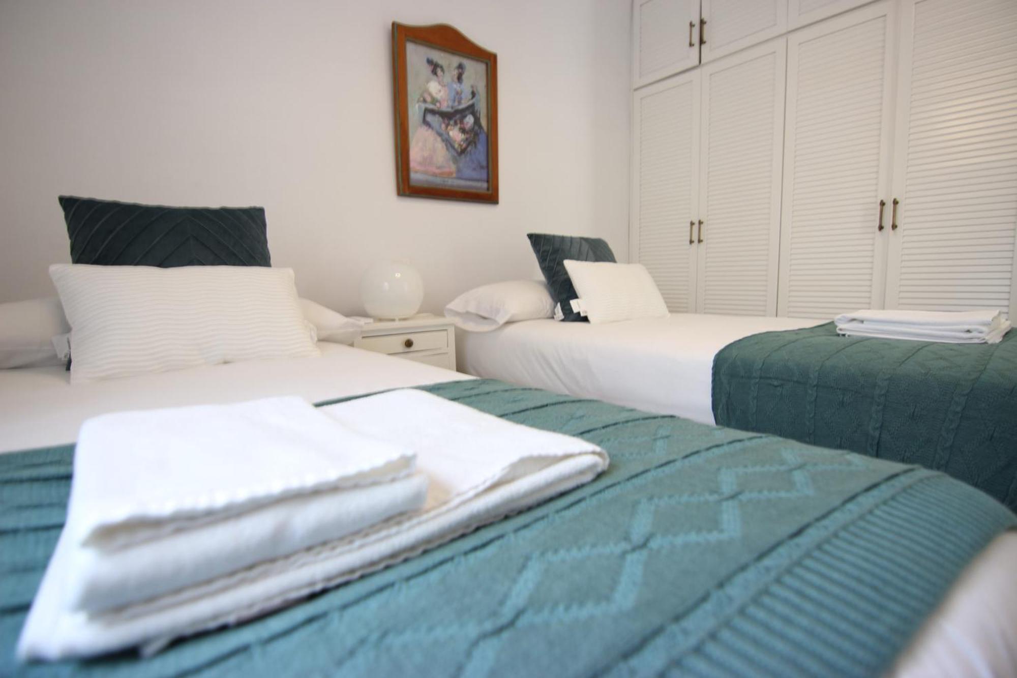 Rentalsevilla Espacioso Apartamento En La Alameda De Hercules Con Parking エクステリア 写真